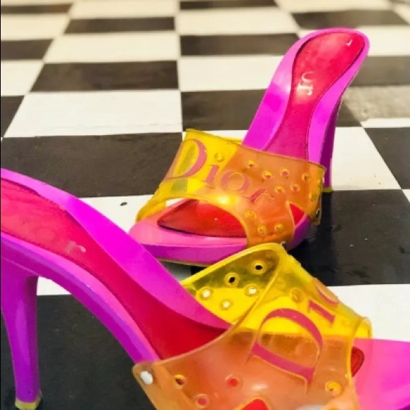 COPY - Vintage 90s Dior heels - Picture 2 of 4